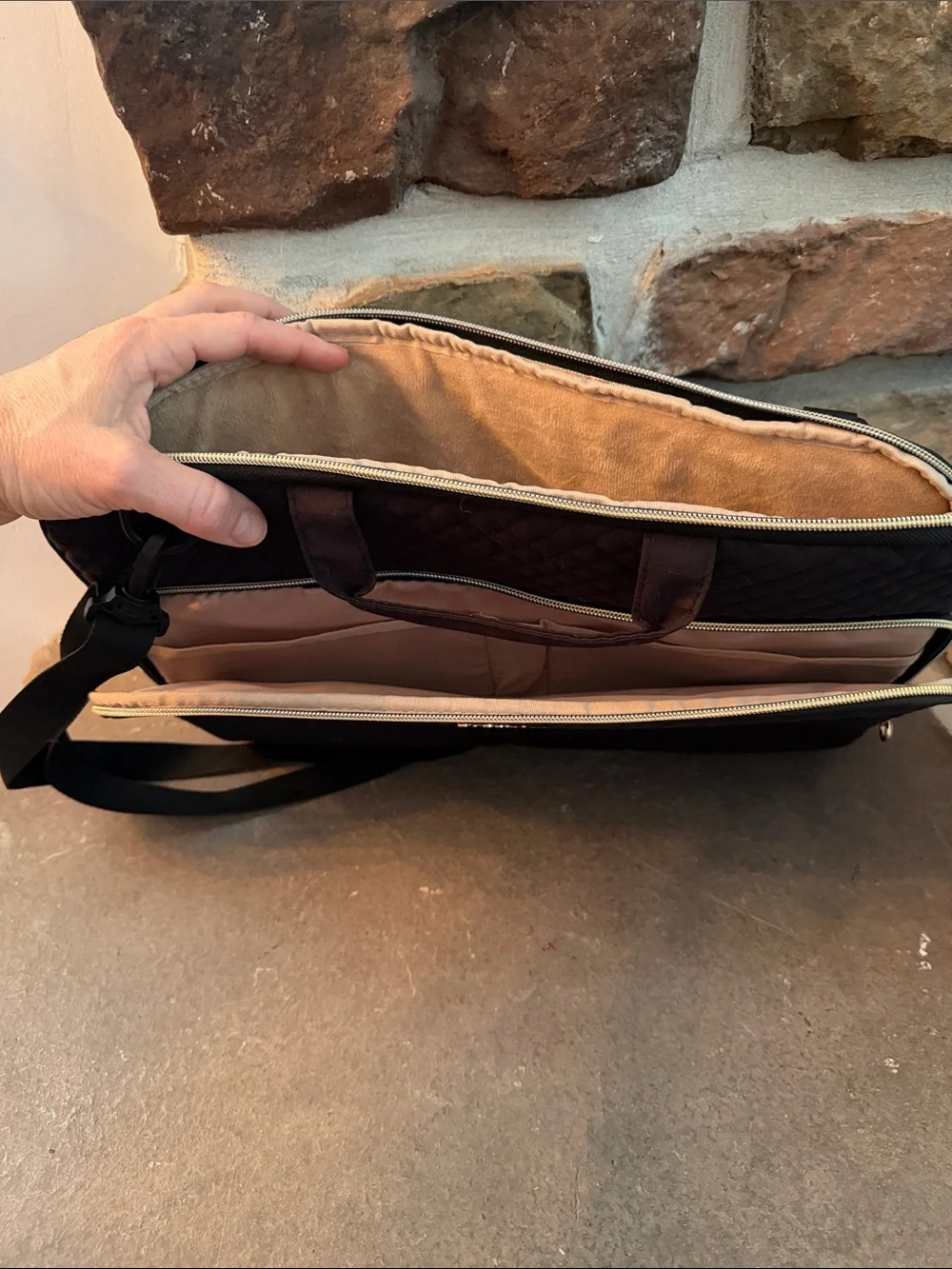 Quilted Black Mac/Laptop Messenger Bag
